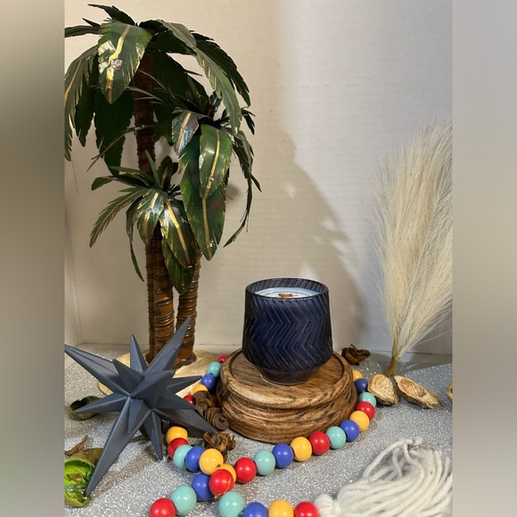 JAMAICAN TEAKWOOD, SCENTED CANDLES - Picture 3 of 4